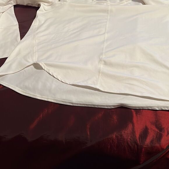 ZELLA workout top XXL. Lightly worn. Eggshell white. - Picture 7 of 9